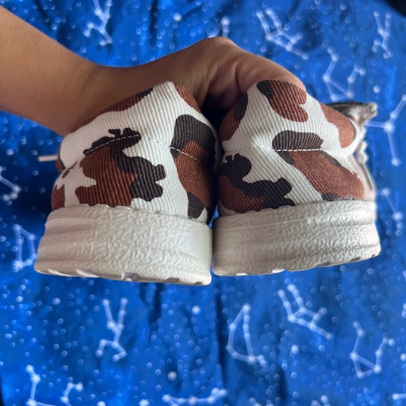 SHEIN Brown & White Cow Print Canvas Slip Ons - Picture 4 of 8